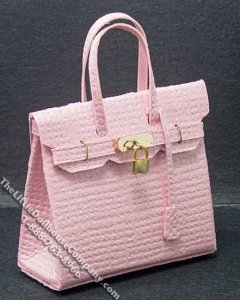 (image for) Miniature Pink Handbag w/Metal Feet & Lock for Dollhouses