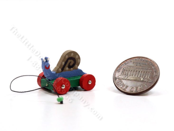 (image for) Miniature Blue Snail Pull Toy by Keenderson for Dollhouses