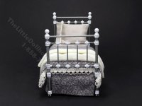 (image for) Miniature Wrought Iron Twin/Single Bed for Dollhouses - Grey & White