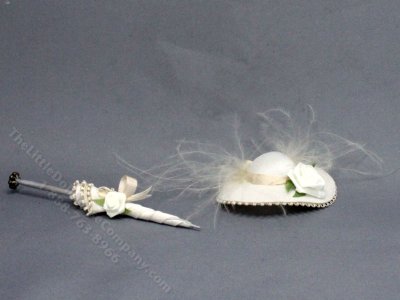 (image for) Miniature White Ladies Hat and Matching Parasol