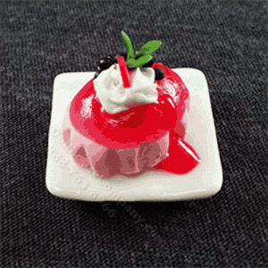 (image for) Miniature Pink Pudding with Strawberry Sauce and Fruit