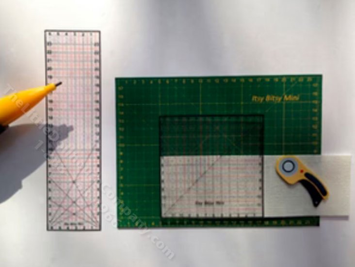 (image for) Dollhouse Miniature Cutting Mat Set