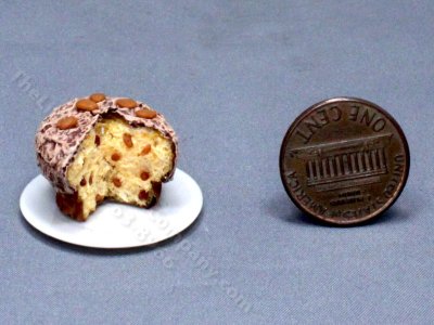 (image for) Miniature Handmade Panettone for Dollhouses