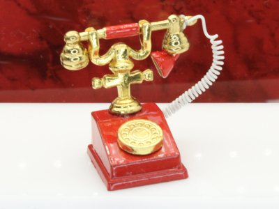 (image for) Miniature Old Fashioned Red & Gold Telephone for Dollhouses