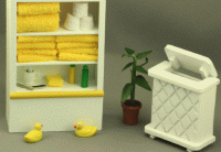 (image for) Dollhouse Scale Model Bathroom Accessories