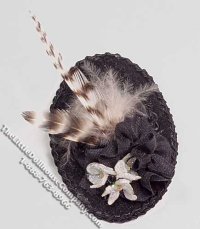 (image for) Ladies Feathered Hat by Nancy Wantiez for Dollhouses