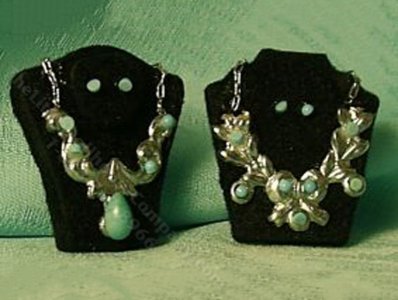 (image for) Miniature Pair of Necklaces Kit for Dollhouses
