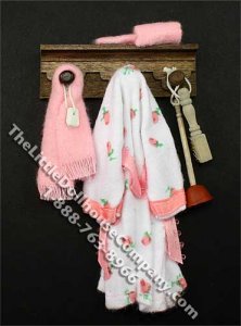 (image for) Miniature Bathroom Wall Rack by Bette Jo Chudy for Dollhouses