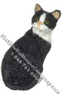 (image for) Dollhouse Scale Model Black & White Socks Cat Looking Back