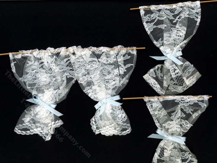 (image for) Miniature Set of Three Lace Curtains for Dollhouses