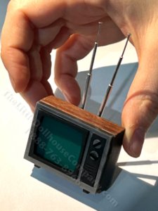 (image for) Miniature TV with Antenna for Dollhouses