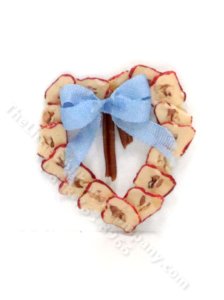 (image for) Miniature Dried Apple Wreath for Dollhouses