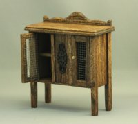 (image for) Large Larder