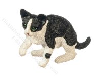 (image for) Dollhouse Scale Black and White Cat