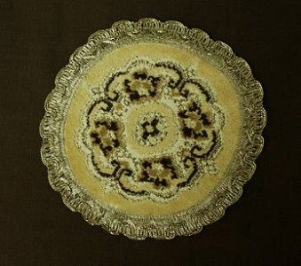 (image for) White Roses in a Pot