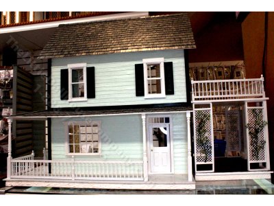 (image for) Laurel Dollhouse with Enclosed Gazebo Addition, Assembled