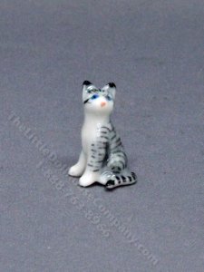(image for) Miniature Sitting Grey Cat Statuette for Dollhouses