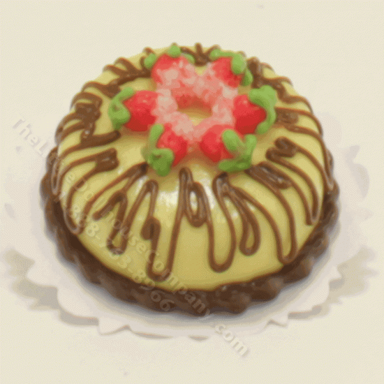 (image for) Miniature Yellow Cake with Chocolate and Sugared Strawberries
