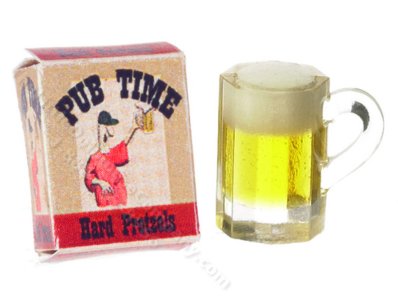 (image for) Miniature Beer Mug and Pretzels