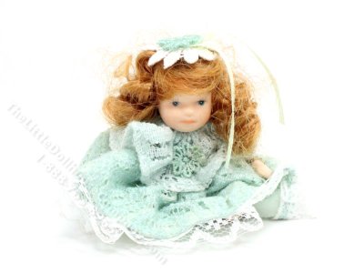 (image for) Miniature Green Cameo Kid Girl for Dollhouses