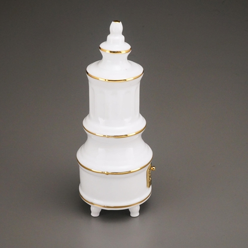 (image for) White Porcelain Stove