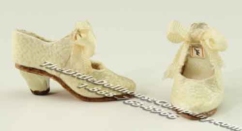 (image for) Miniature Leather Ladies Shoes by Judith Blondell for Dollhouses