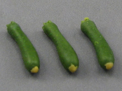 (image for) Dollhouse Scale Model Zucchini