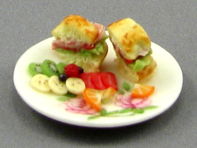 (image for) Dollhouse Scale Model Sandwich and Fruit Plate