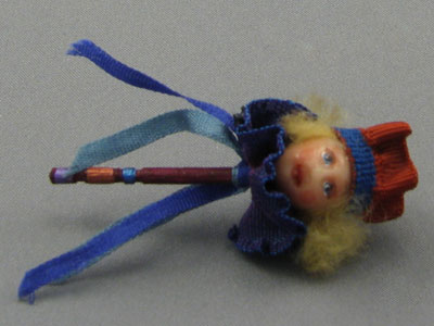 (image for) Doll