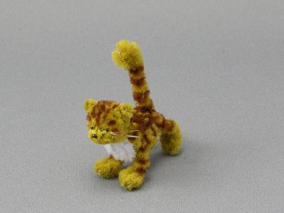 (image for) Miniature Yellow Tabby Cat by Sue Wilkes of Shoebutton Bears