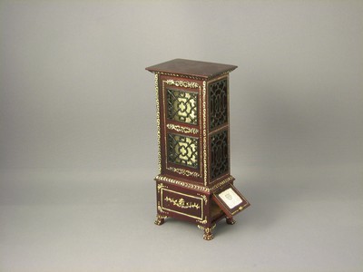 (image for) Ladies Victorian Parlor Stove Mahogany