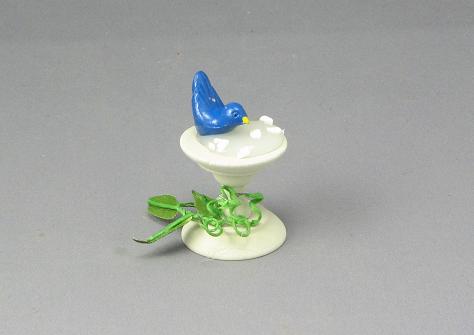 (image for) Dollhouse Miniature Bird Bath