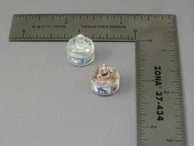 (image for) Dollhouse Scale Model Bath Salt in Decorative Glass Jars