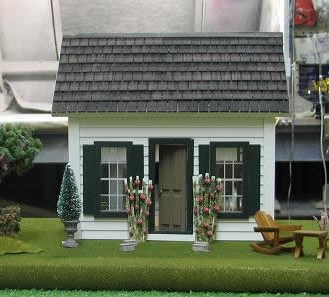 (image for) 1/2" Scale Assembled Keeper's Cottage Doll House