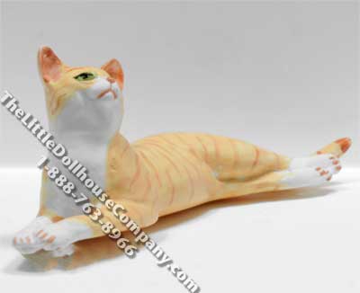 (image for) Dollhouse Scale Model Orange Cat Laying Out