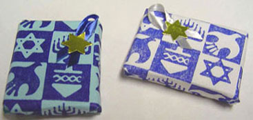 (image for) Miniature Wrapped Chanukah Gift Blue Or White