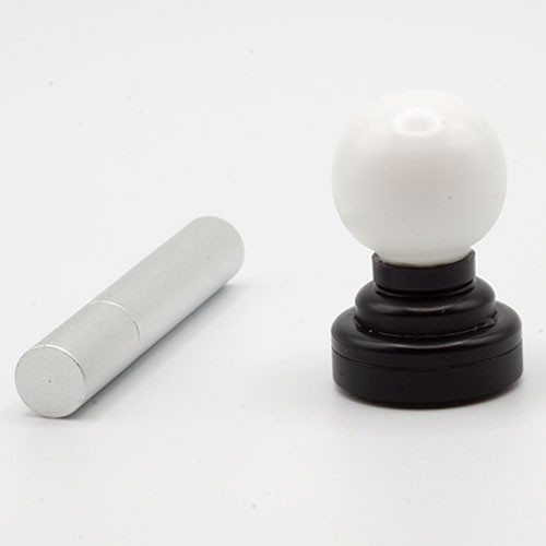 (image for) Miniature Battery Operated White Globe Lamp Wanded