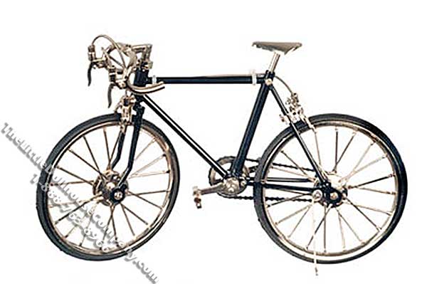 (image for) Miniature Black Racing Bike for Dollhouses