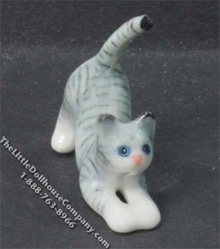 (image for) Miniature Stretching Gray Cat Statuette for Dollhouses