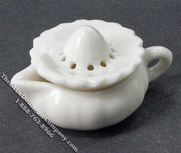 (image for) Miniature Manual Hand Operated Juicer for Dollhouses