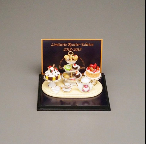 (image for) Miniature Tea & Cake Display