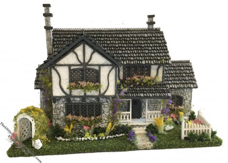 (image for) 1:144 Scale Storybook Harper Grace Tudor Kit