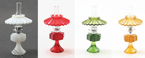 (image for) Miniature Small Oil Lamp with Shade For Dollhouses