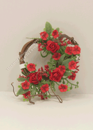 (image for) Miniature Red Rose And Petunia Wreath For Dollhouses