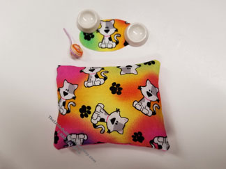 (image for) Miniature Fabric Cat Bed, Floor Mat, Food Bowls & Ball of Twine
