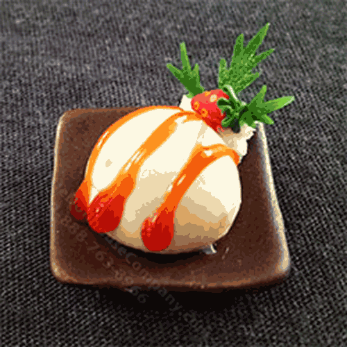 (image for) Miniature Dome Pudding with Caramel Drizzle on Square Plate