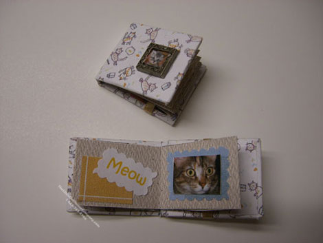 (image for) Miniature Scrapbook Photo Album of Cats For Dollhouses