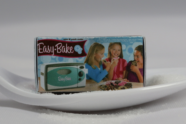 (image for) Miniature Easy Bake Oven Box