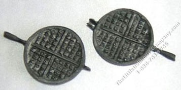 (image for) Miniature Old Black Waffle Iron For Dollhouses