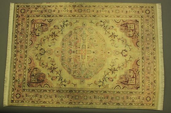 (image for) Red and Gold Tones Carpet